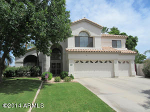 1808 E Catamaran Dr, Gilbert, AZ 85234 photo 3