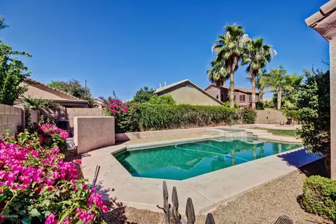 962 E Devon Dr, Gilbert, AZ 85296 photo 9