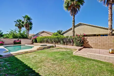962 E Devon Dr, Gilbert, AZ 85296 photo 13