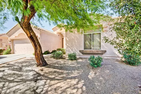 962 E Devon Dr, Gilbert, AZ 85296 photo 1