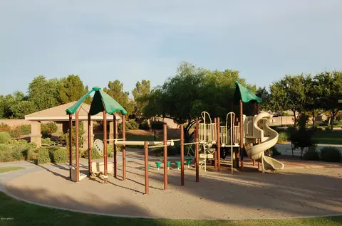 589 E Mary Ct, Gilbert, AZ 85295 photo 41