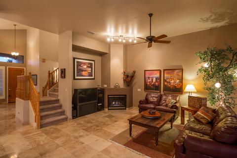 4823 Estevan Rd, Phoenix, AZ 85054 photo 3