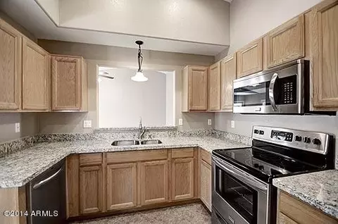 680 W Orange Dr, Gilbert, AZ 85233 photo 10