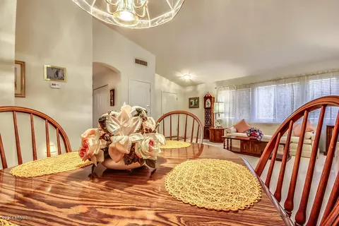 9065 E Hillview Cir, Mesa, AZ 85207 photo 7