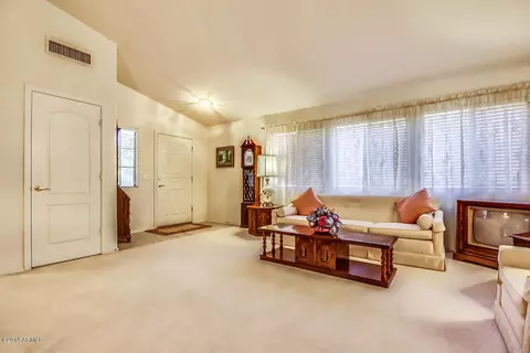 9065 E Hillview Cir, Mesa, AZ 85207 photo 5