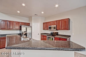 8611 S 8th Dr, Phoenix, AZ 85041 photo 10