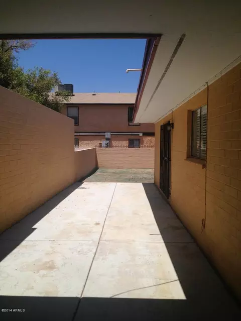 736 E Dobbins Rd, Phoenix, AZ 85042 photo 10