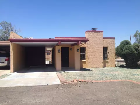 736 E Dobbins Rd, Phoenix, AZ 85042 photo 1