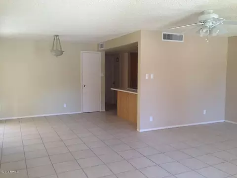 736 E Dobbins Rd, Phoenix, AZ 85042 photo 3