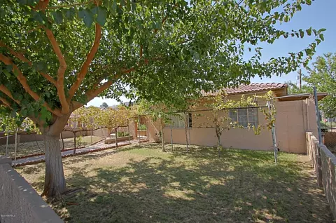 2416 E Clarendon Ave, Phoenix, AZ 85016 photo 2