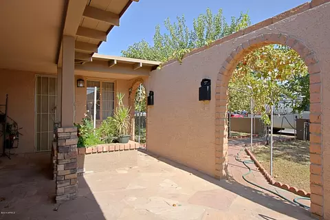 2416 E Clarendon Ave, Phoenix, AZ 85016 photo 6
