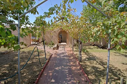 2416 E Clarendon Ave, Phoenix, AZ 85016 photo 1