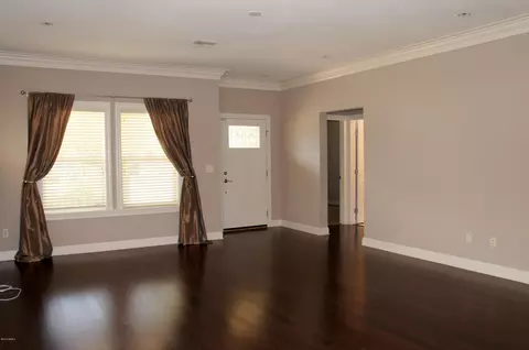 1411 Earll Dr, Phoenix, AZ 85014 photo 3