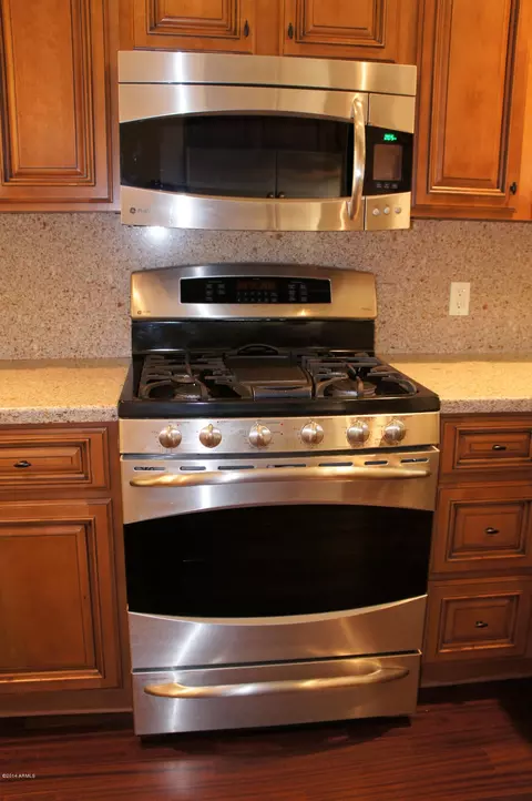 1411 Earll Dr, Phoenix, AZ 85014 photo 7