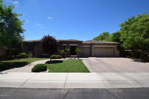 719 E Joseph Ct, Gilbert, AZ 85295 photo 1