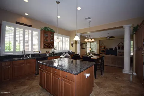719 E Joseph Ct, Gilbert, AZ 85295 photo 11