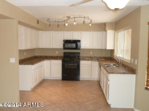 4319 E Towne Ln, Gilbert, AZ 85234 photo 2