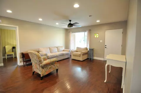 2245 E Devonshire Ave, Phoenix, AZ 85016 photo 4