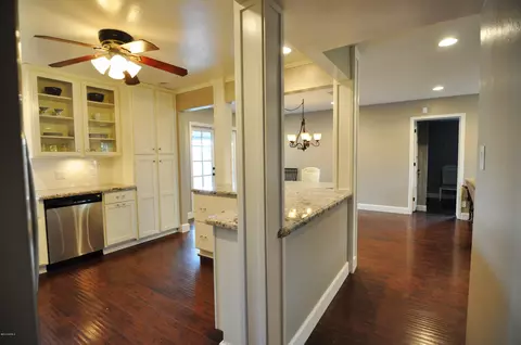 2245 E Devonshire Ave, Phoenix, AZ 85016 photo 7