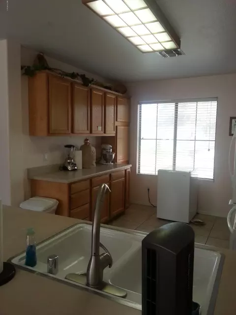 724 E Roberts Ave, Buckeye, AZ 85326 photo 4