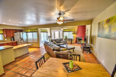 1657 E Wagoner Rd, Phoenix, AZ 85022 photo 3