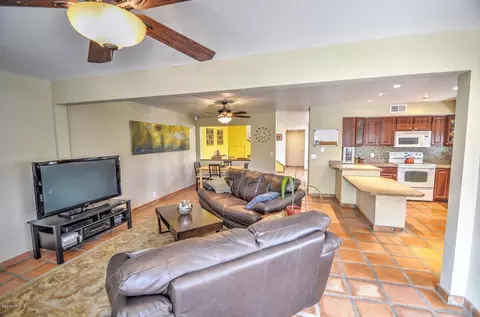 1657 E Wagoner Rd, Phoenix, AZ 85022 photo 5