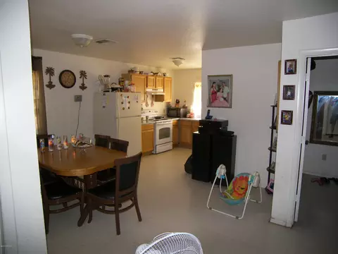 2504 E Mobile Ln, Phoenix, AZ 85040 photo 4