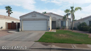 1695 E Amber Ln, Gilbert, AZ 85296 photo 1