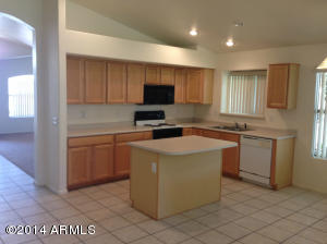 2043 E Willow Wick Rd, Gilbert, AZ 85296 photo 4