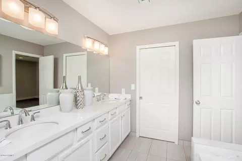 1227 E Mclellan Blvd, Phoenix, AZ 85014 photo 15
