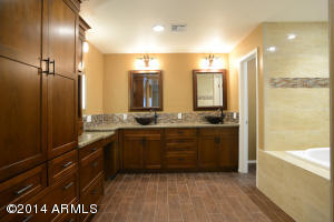 1526 E Solano Dr, Phoenix, AZ 85014 photo 8