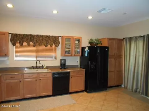 1117 E Milada Dr, Phoenix, AZ 85042 photo 9
