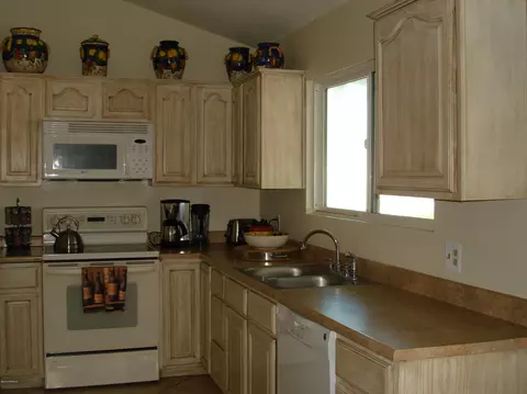 9837 S 45th Pl, Phoenix, AZ 85044 photo 3