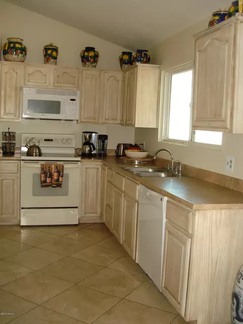 9837 S 45th Pl, Phoenix, AZ 85044 photo 2