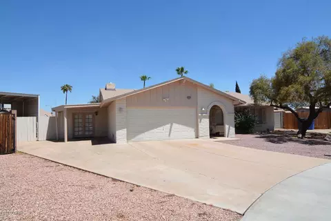 4034 W Aster Dr, Phoenix, AZ 85029 photo 1