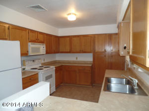 230 E Bealey Ave, Coolidge, AZ 85128 photo 3