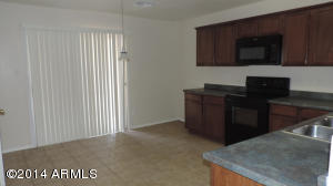 209 E Milada Dr, Phoenix, AZ 85042 photo 5