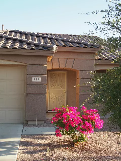 117 E Milada Dr, Phoenix, AZ 85042 photo 2
