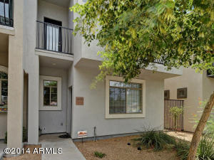 2839 E Pinchot Ave, Phoenix, AZ 85016 photo 1