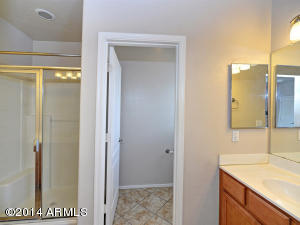 2839 E Pinchot Ave, Phoenix, AZ 85016 photo 12