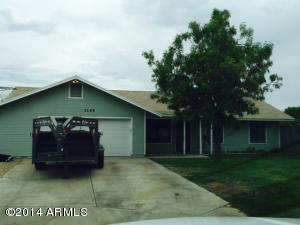 3145 E Capri Cir, Mesa, AZ 85204 photo 2