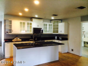 3145 E Capri Cir, Mesa, AZ 85204 photo 8