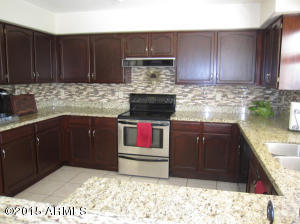 4563 E Michelle Dr, Phoenix, AZ 85032 photo 9