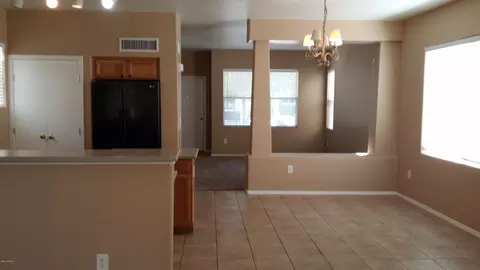 1390 S Pheasant Dr, Gilbert, AZ 85296 photo 5