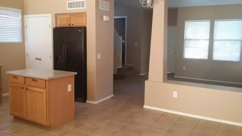 1390 S Pheasant Dr, Gilbert, AZ 85296 photo 3