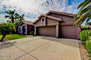 2301 E Indigo Bay Dr, Gilbert, AZ 85234 photo 3