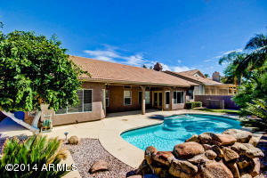 2301 E Indigo Bay Dr, Gilbert, AZ 85234 photo 1