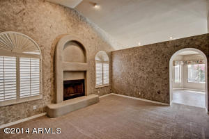 2301 E Indigo Bay Dr, Gilbert, AZ 85234 photo 9