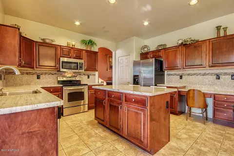 1312 E Shamrock St, Gilbert, AZ 85295 photo 3