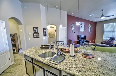 610 E Mineral Rd, Phoenix, AZ 85042 photo 16